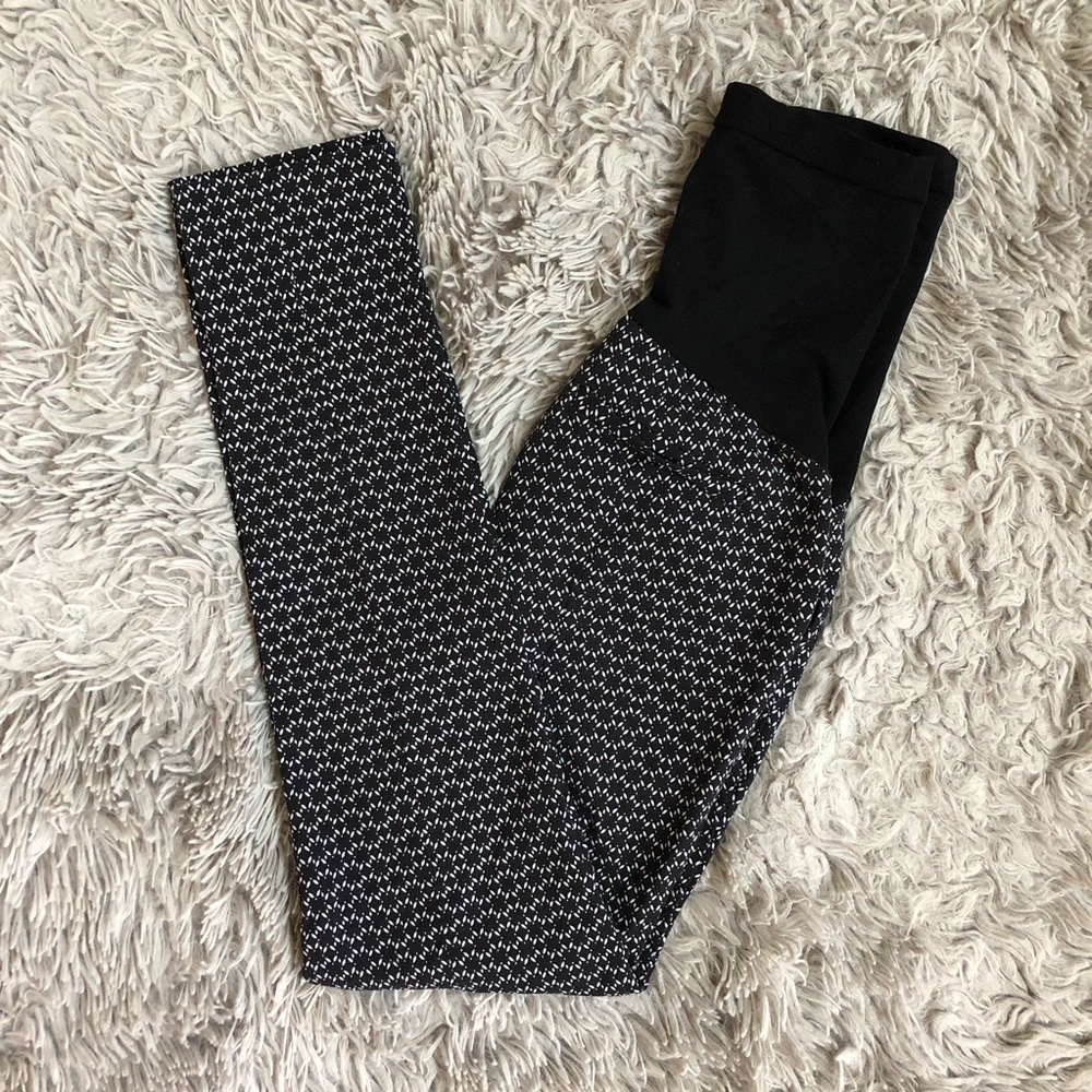 Motherhood Maternity black and white skinny ankle